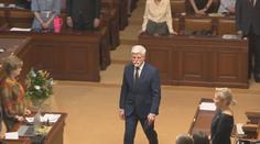Válka mezi Pavlem a vládní koalicí neustává. Pavlovo veto přiložilo do ohně