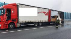 Na Pražském okruhu vzplál náklaďák s přívěsem, jeden zraněný! FOTO