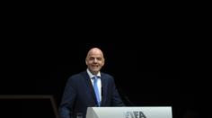 FIFA má nového prezidenta! Stal se jím generální sekretář UEFA