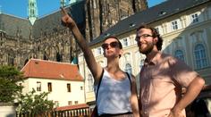 Oslavy Dne české státnosti: Lidé mohou vyrazit do Strakovky nebo korun stromů