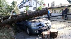 Balkánem se prohnala silná bouře. Zabila šest lidí