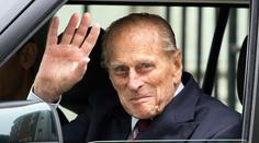 Pravda o stažení prince Philipa z veřejného života. Sluha to prozradil