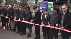 V Praze začal jezdit nejdelší trolejbus v Česku. Pomůže i životnímu prostředí