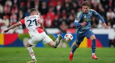 Slavii se rotace nevydařila. S oslabeným Ajaxem uhrála doma remízu