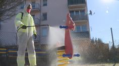 Uničov, Litovel a okolní obce prolévají dezinfekcí kvůli koronaviru