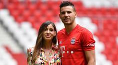 Další skandál v Bayernu. Ženatý obránce randí s bývalou přítelkyní Ronalda