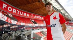 Sorry ségra. Fotbalová Slavia vtipně představila novou posilu