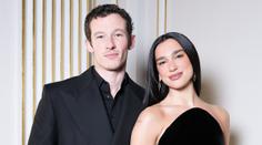 Zpěvačka Dua Lipa se vdala. Fanoušky překvapilo, jakou svatbu si zvolila