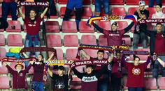 Fotbal jde ve šlépějích hokeje! Na stadiony se podívá o 300 lidí více