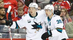 Hertl slaví první gól proti St. Louis. Žraloci ale těsně prohráli