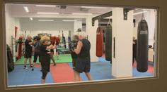 VÍKEND: Čeští senioři se učí boxovat a žonglovat