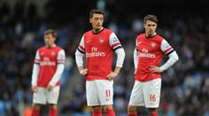 Özil se fanouškům omluvil: Vím, že vás to stálo hodně peněz