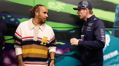 Nedává to smysl, říká Hamilton o spojení Verstappen–Mercedes