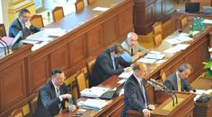 Poslanci schválili zákon o důchodovém spoření