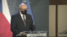 Lidé, kteří prodělali covid, nebudou muset 30 dnů do izolace, navrhne Válek