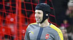 KRALUJE DÁL! Petr Čech se stal podeváté českým fotbalistou roku!
