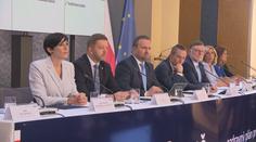 Krize ve vládě: Zbytek koalice se postavil za Fialu. Piráty nepodpořil ani Rakušan