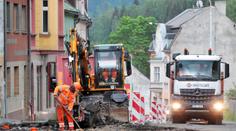 Obyvatele v obci uvěznila uzavírka. Nemůžou si nakoupit ani k doktorovi