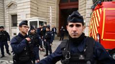 Prokurátor mluvil o extrémním násilí, popsal detaily útoku na policisty v Pařízi