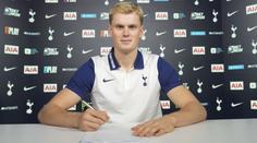 Skvělé zprávy! Kinský dostal pracovní povolení, proti Liverpoolu může nastoupit