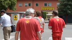 Práce snů: Z vánočních odměn u Ferrari se vám protočí panenky!