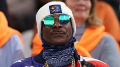 Trapas Snoop Dogga na OH. Nefungovala mu karta, nakonec platil vstupenkami