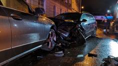 Opilý řidič naboural v pražských Nuslích několik aut