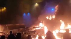 Demonstrace v Íránu se vyostřují. Spojené státy mají zvažovat, že zasáhnou