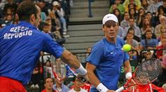Češi vedou po čtyřhře bitvu o Davis Cup 2:1! Djokovič odešel