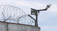 Policie pátrala po uprchlém vězni. Zmizel z věznice v Hradci Králové