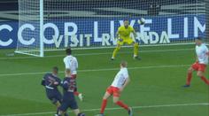 Borec na konec: Nejlepší střelec Ligue 1 vystřihl tuto nádheru!