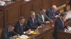 Důvěra politikům dál klesá. Spokojená už je jen desetina Čechů