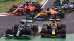 Divočina v Maďarsku. Závod F1 ovlivnila hromadná bouračka