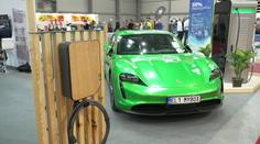 Přehlídka novinek z elektromobilového světa. V Praze začal veletrh e-SALON