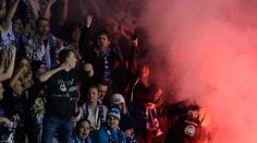 Zraněný hasič, přes 10 zatčených! Fans Komety plenili Pardubice