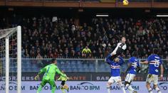 Šílený Ronaldo! Při gólu vyskočil tak vysoko, že by si zlomil nos o břevno