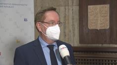 Ministr zdravotnictví chce opět omezit setkávání, uvidí se nejvýše dva lidé