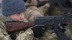 Putin si buduje novou armádu. Na Ukrajině probíhá vojenský výcvik dětí