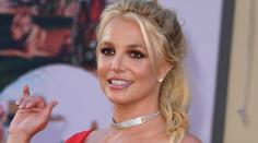 Nepřibírám kvůli jídlu, raduje se Britney Spears. S partnerem čeká dítě