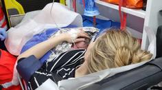 Rodiče to do nemocnice nestihli. Malá Tonička se narodila v sanitce