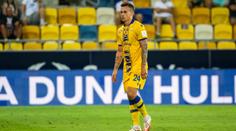 Prokletí z Řecka? Vyhozený Slovák musí po návratu na hřiště na operaci