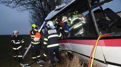 Nové detaily tragédie u Horoměřic: Troubení nezabralo, čeká se pitva