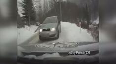VIDEO: Policisté na sněhu bourali, vše zachytila palubní kamera