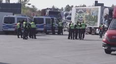 Kolony na hranicích. Kamiony stojí na německé i české straně