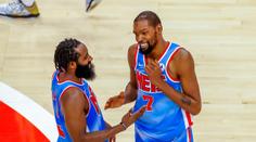 Drama proti Atlantě rozhodovalo hvězdné trio Brooklynu, Lakers padli