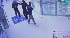 Nezletilý mladík kradl v supermarketu alkohol, byl opilý