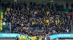 Chvíle hrůzy v Nizozemsku, tribuna se rozpadla přímo pod fanoušky