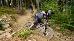 Bikeři, tady se ladí technika! Lipno rozjelo Skill centrum a Bike Academy!