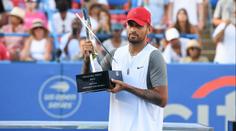 Kyrgios potvrdil formu. Po třech letech získal titul, triumfoval v deblu i singlu