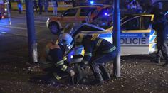 Policisté se zapnutými majáky bourali v Plzni! Zranili se 4 lidé